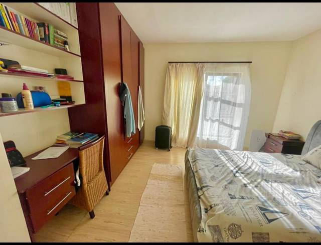 4 BEDROOM HOUSE FOR SALE IN HEUWELSIG ESTATE